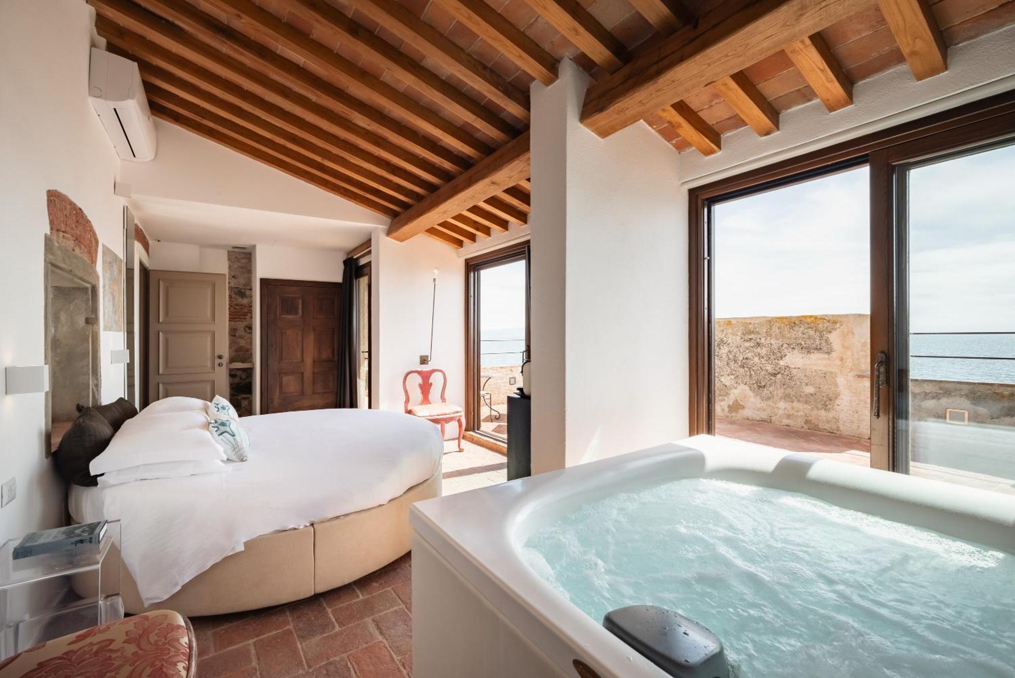 Torre Mozza - Dimora D' Epoca Hotel Фолоника Екстериор снимка